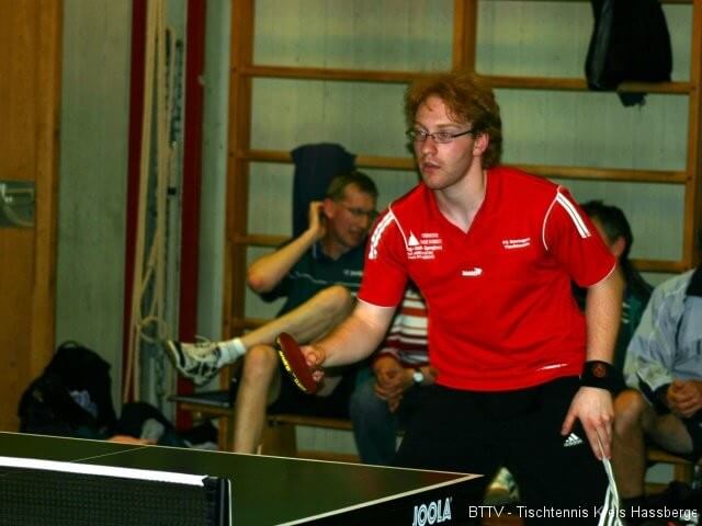 Christoph Wacker erwartet den Ball.