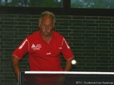 Peter Bauer holt zum Endschlag aus.