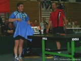 Zwei Tischtennisstars nach getaner Arbeit