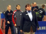 Kristin Silbereisen und Petrissa Solja laufen zum Finale der Tischtennis deutsche Meisterschaft 2010 ein