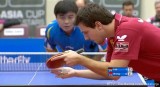 Timo Boll beim Aufschlag gegen Wang Hao