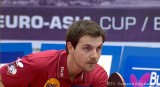 Timo Boll erwartet den Aufschlag